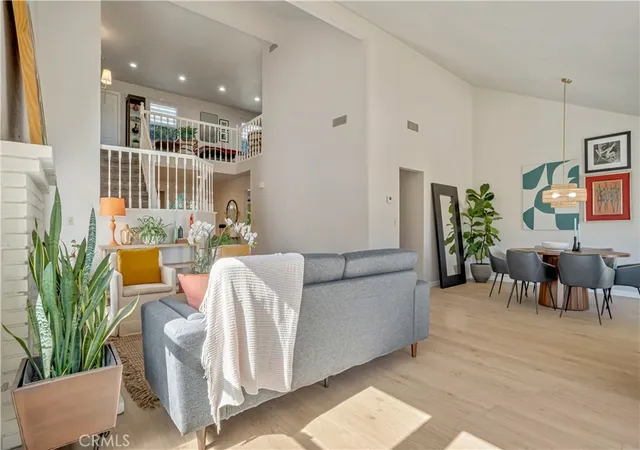 5th image of 5110 N Fruit, Fresno, CA 93711 | MLS# SC26163612