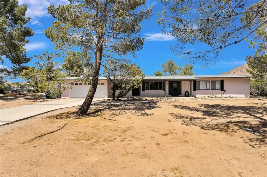 Photo 1 of Single family home for sale at 19282 Allegheny Rd, Apple Valley, CA 92307 | MLS# CV26163469 | Listing updated on 2026-10-31