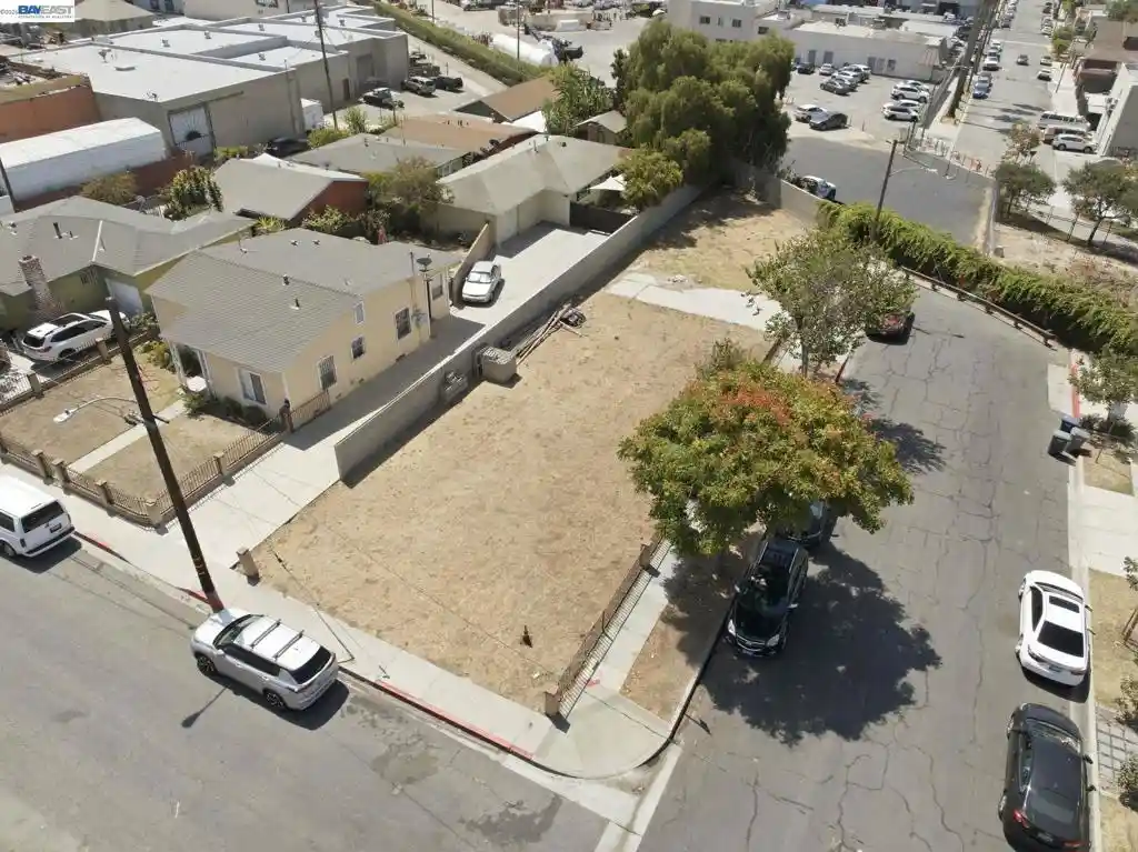 Photo 1 of Land for sale at 1100 E 23rd Street, Signal Hill, CA 90755 | MLS# 41142968 | Listing updated on 2026-08-03