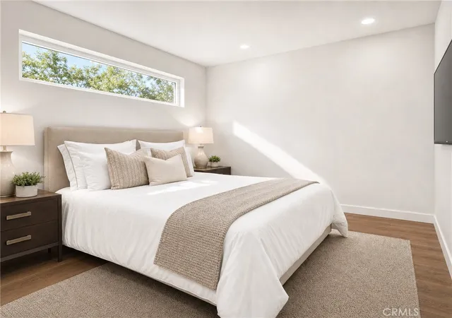 Photo 2 of Single family home for sale at 4737 Don Pio, Woodland Hills, CA 91364 | MLS# SR26163884 | Listing updated on 2026-09-10