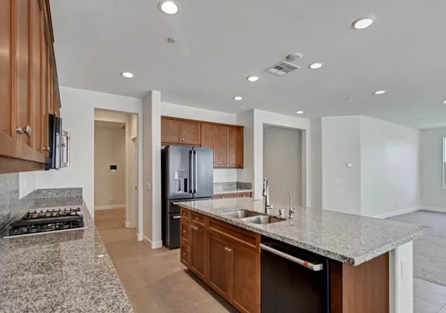 Photo 4 of Single family home for sale at 34082 Willow Stone St, Murrieta, CA 92563 | MLS# NDP2607083 | Listing updated on 2026-10-02