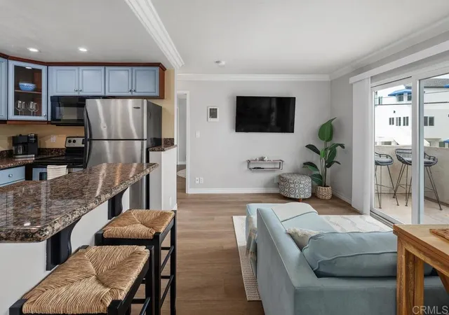 Listing Photo 4 - Condo for sale in building located at 124 Elder Ave, Imperial Beach, CA 91932 - Unit #H