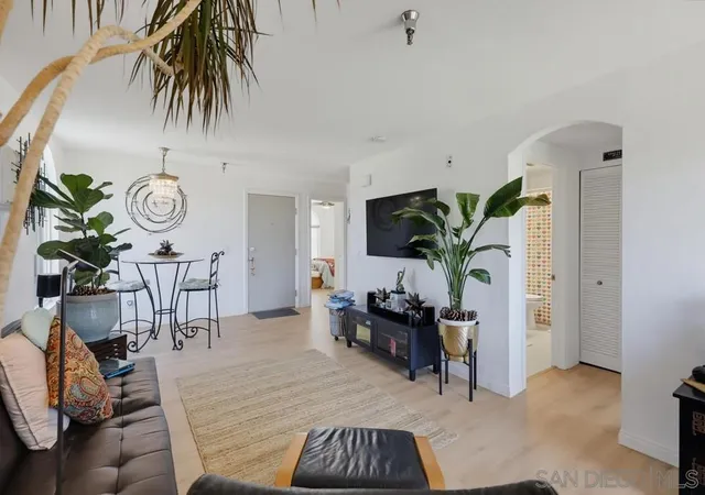 Listing Photo 5 - Condo for sale in building located at 5252 Orange Ave, San Diego, CA 92115 - Unit #131