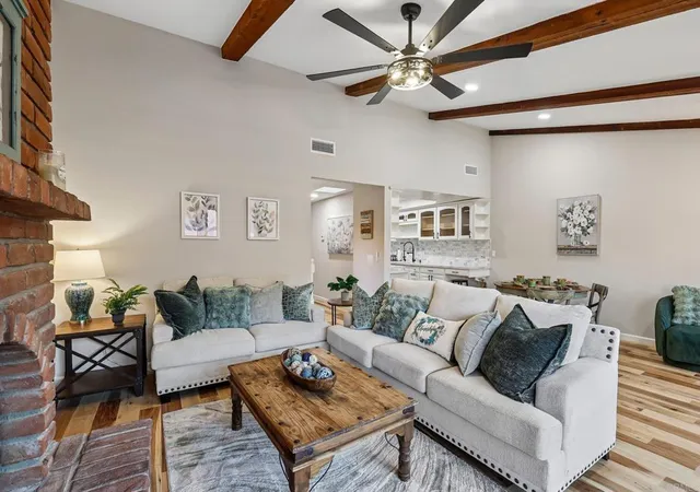 Listing Photo 3 - Condo for sale in building located at 32078 Del Cielo Oeste, Bonsall, CA 92003