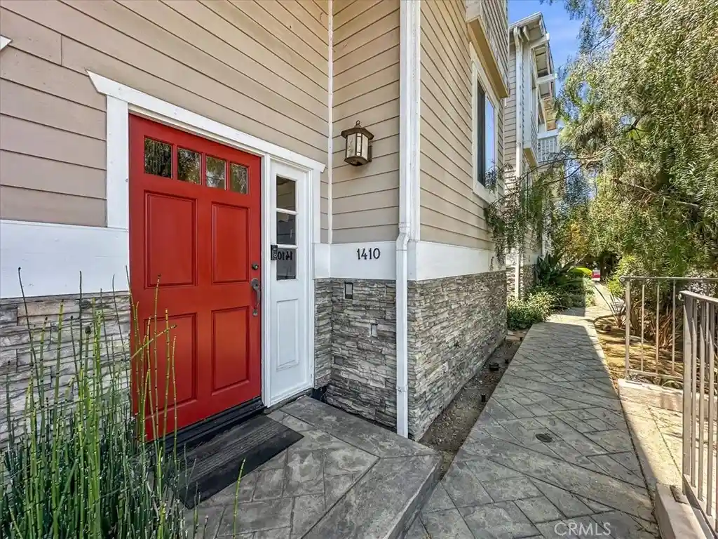Townhouse for sale at 1410 Anaheim St, Harbor City, CA 90710 | MLS# SB26163744