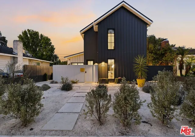 1st image of 4034 Coolidge Ave, Los Angeles, CA 90066 | MLS# 26854555