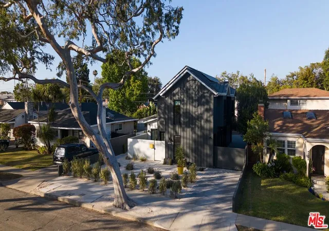 35th image of 4034 Coolidge Ave, Los Angeles, CA 90066 | MLS# 26854555