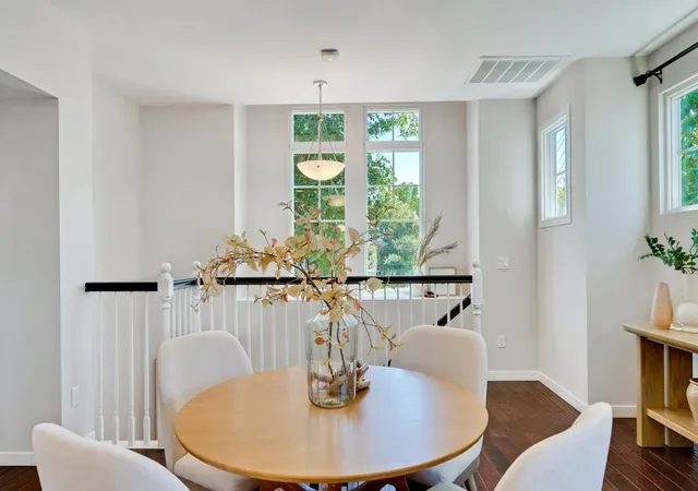 5th image of 201 Pine Wy, Mountain View, CA 94041 | MLS# ML82055140