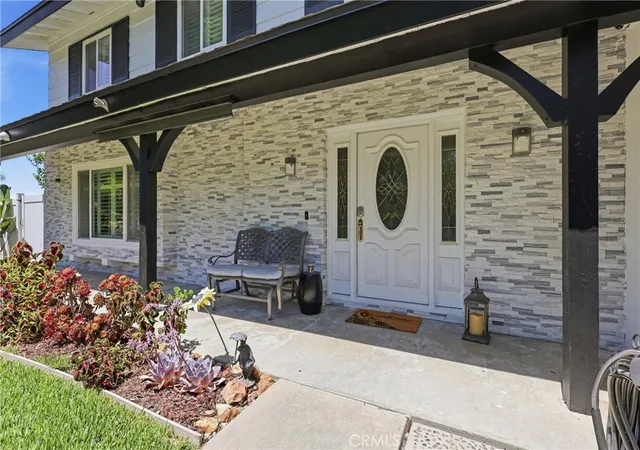 Photo 2 of Single family home for sale at 573 N Jalapa, Covina, CA 91724 | MLS# AR26164030 | Listing updated on 2026-09-12