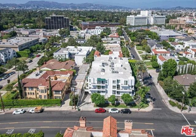 2nd image of 739 Lorraine Blvd, Los Angeles, CA 90005