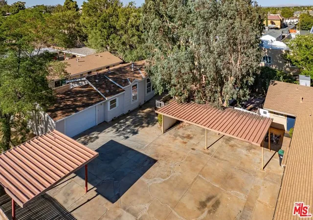 2nd image of 38110 10th St, Palmdale, CA 93550