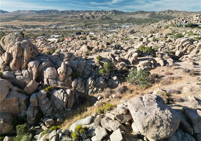 Photo 4 of Land for sale at 0 Mirlo Rd, Yucca Valley, CA 92284 | MLS# JT26163337 | Listing updated on 2026-08-31