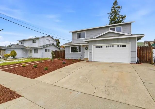 Photo 3 of Single family home for sale at 2074 Ashwood Ln, San Jose, CA 95132 | MLS# ML82055709 | Listing updated on 2026-09-11