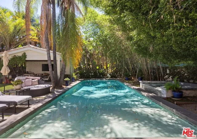 Photo 4 of Single family home for sale at 4743 White Oak Ave, Encino, CA 91316 | MLS# 26865005 | Listing updated on 2026-08-05