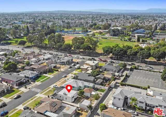 Photo 23 of Single family home for sale at 10022 S Manhattan Pl, Los Angeles, CA 90047 | MLS# 26864765 | Listing updated on 2026-10-10