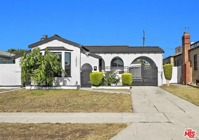 Photo 2 of Single family home for sale at 10022 S Manhattan Pl, Los Angeles, CA 90047 | MLS# 26864765 | Listing updated on 2026-10-10