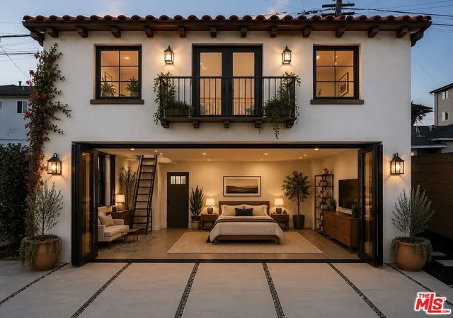 Photo 3 of Single family home for sale at 10022 S Manhattan Pl, Los Angeles, CA 90047 | MLS# 26864765 | Listing updated on 2026-10-10