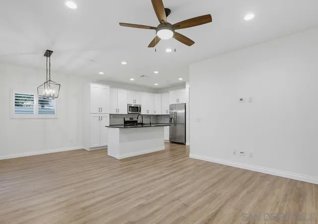 Photo 3 of Sale Pending at 35309 Kinsky Way, Fallbrook, CA 92028 | MLS# 260018384SD | Listing updated on 2026-09-10