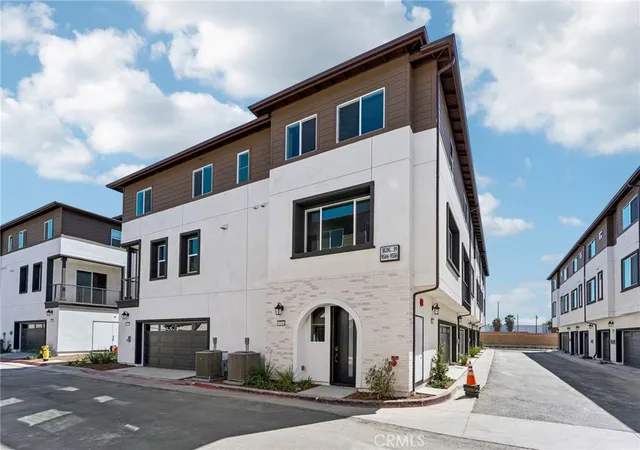 Photo 1 of Sale Pending at 9548 Hannah Way, Riverside, CA 92503 | MLS# CV26164455 | Listing updated on 2026-10-12