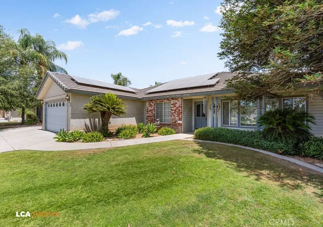 Photo 2 of Single family home for sale at 5102 Omaha, Bakersfield, CA 93312 | MLS# PI26164459 | Listing updated on 2026-10-12