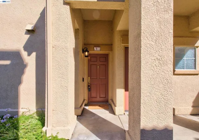 2nd image of 7672 Tuscany Dr, Dublin, CA 94568 | MLS# 41143050