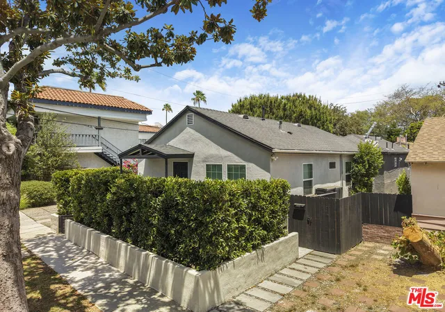 3rd image of 4216 Sawtelle Blvd, Los Angeles, CA 90066 | MLS# 26865337