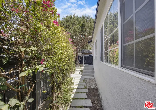 5th image of 4216 Sawtelle Blvd, Los Angeles, CA 90066 | MLS# 26865337