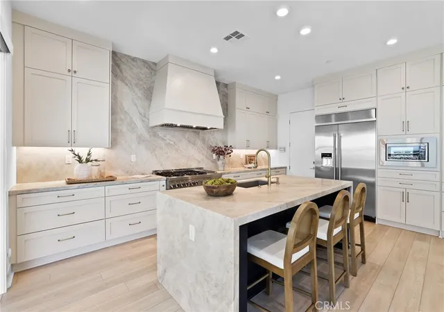 Photo 2 of Sale Pending at 121 Sweet Juniper, Lake Forest, CA 92630 | MLS# OC26164095 | Listing updated on 2026-10-04