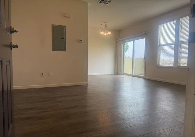 Listing Photo 4 - Condo for sale in building located at 241 Pacifica Blvd, Watsonville, CA 95076 - Unit #203