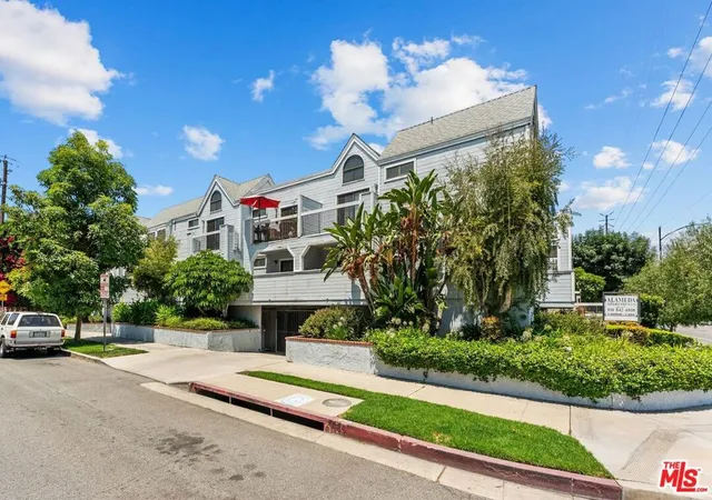2nd image of 1819 W Alameda Ave, Burbank, CA 91506 | MLS# 26865431