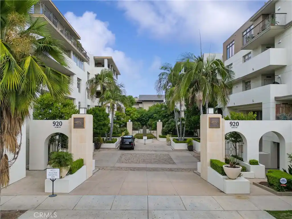 Listing Photo 1 - Condo for sale in 920 Granite Dr located at 920 Granite Dr, Pasadena, CA 91101 - Unit #501