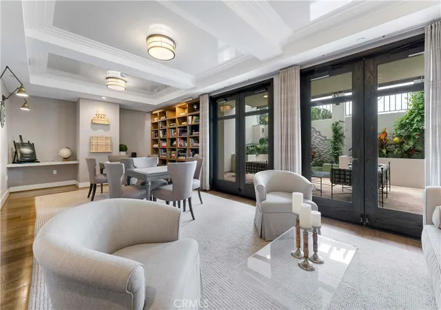 Listing Photo 5 - Condo for sale in building located at 920 Granite Dr, Pasadena, CA 91101 - Unit #501