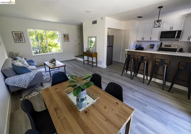 Photo 2 of Sale Pending at 140 El Capitan Ln, Antioch, CA 94509 | MLS# 41143069 | Listing updated on 2026-10-09
