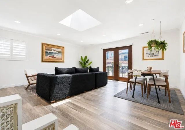 3rd image of 1633 Van Horne Ln, Redondo Beach, CA 90278 | MLS# 26863149