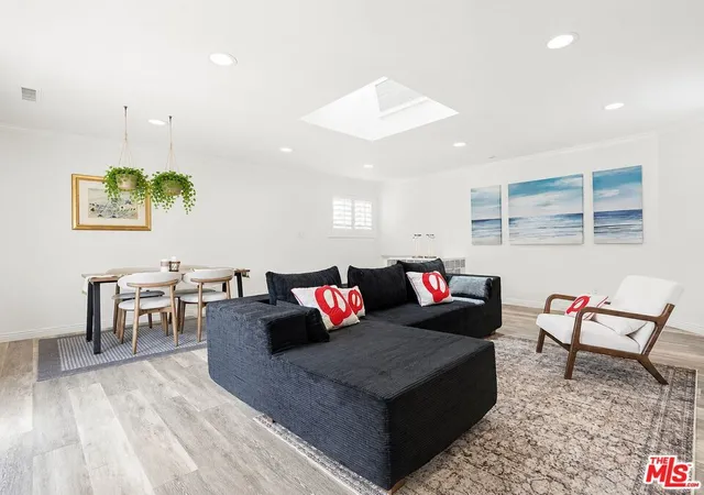 4th image of 1633 Van Horne Ln, Redondo Beach, CA 90278 | MLS# 26863149