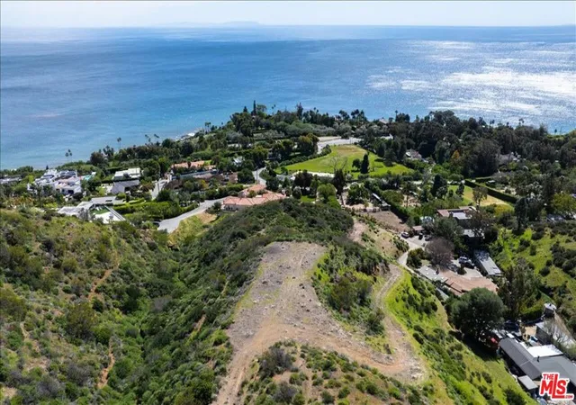 2nd image of 26907 Sea Vista Dr, Malibu, CA 90265 | MLS# 26863975