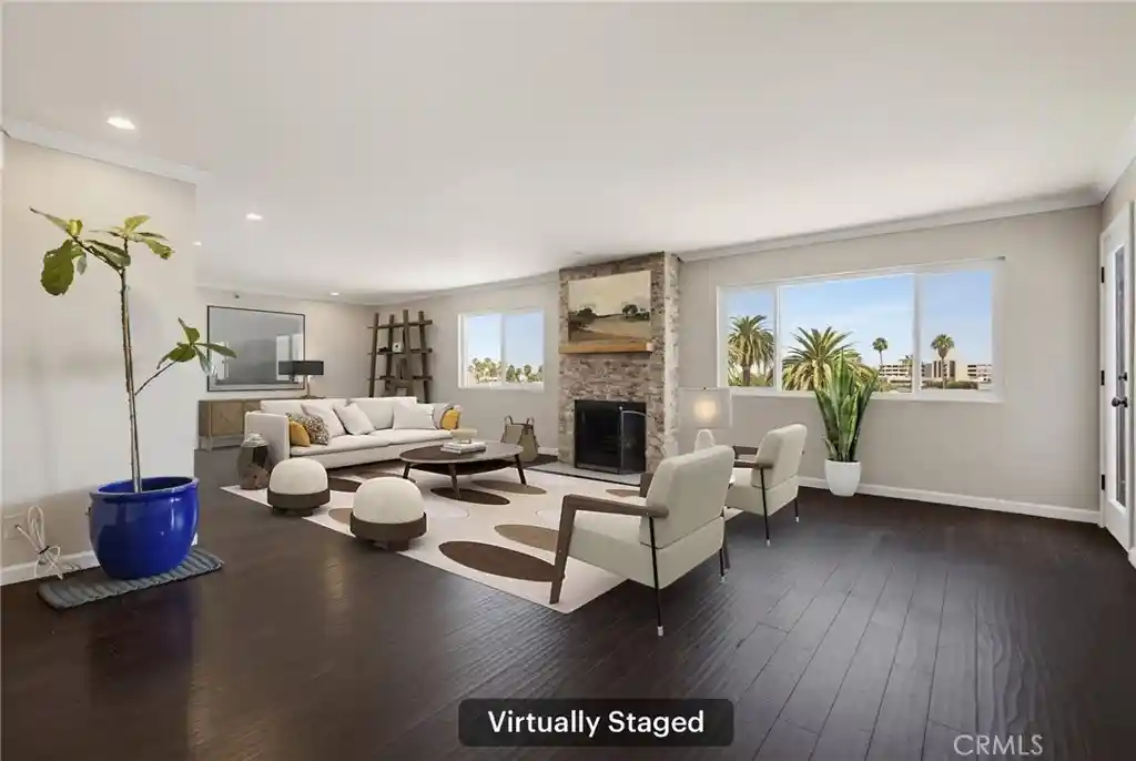 Listing Photo 1 - Condo for sale in 726 Elm Ave located at 726 Elm Ave, Long Beach, CA 90813 - Unit #403