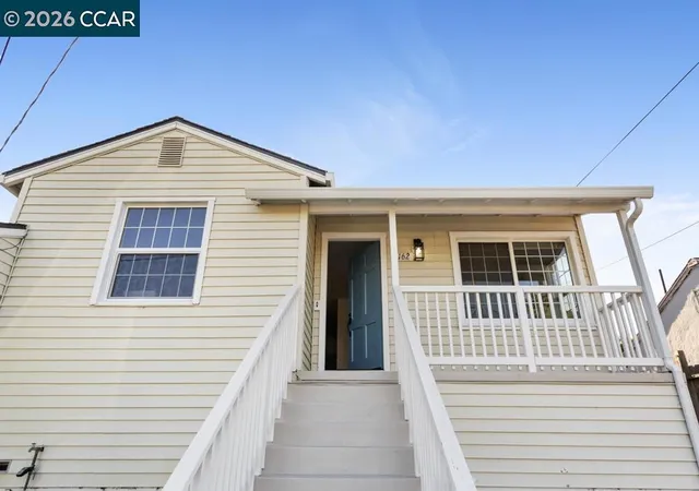 3rd image of 162 Riverview Dr, Pittsburg, CA 94565 | MLS# 41143077