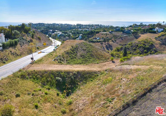 5th image of 6011 Kanan Dume Rd, Malibu, CA 90265 | MLS# 26863319