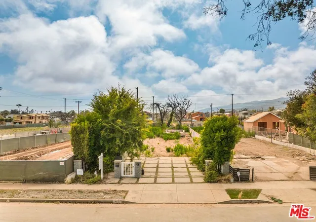 3rd image of 911 Hartzell St, Pacific Palisades, CA 90272 | MLS# 26849417