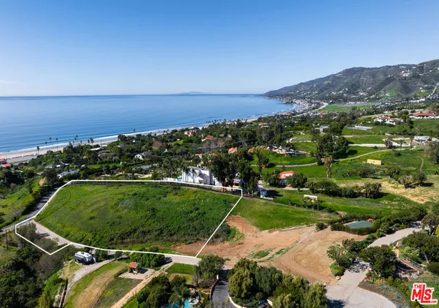 2nd image of 30311 Morning View Dr, Malibu, CA 90265 | MLS# 26863275