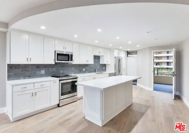 2nd image of 4265 Marina City Dr #415, Marina Del Rey, CA 90292 | MLS# 26863647