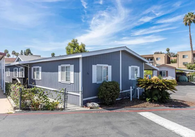Photo 2 of Sale Pending at 400 N Melrose Dr #23, Vista, CA 92083 | MLS# NDP2607112 | Listing updated on 2026-10-02