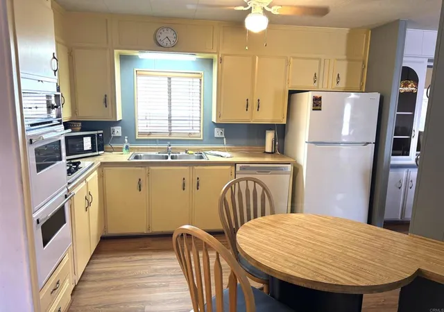 3rd image of 955 Howard #28, Escondido, CA 92029 | MLS# NDP2607116