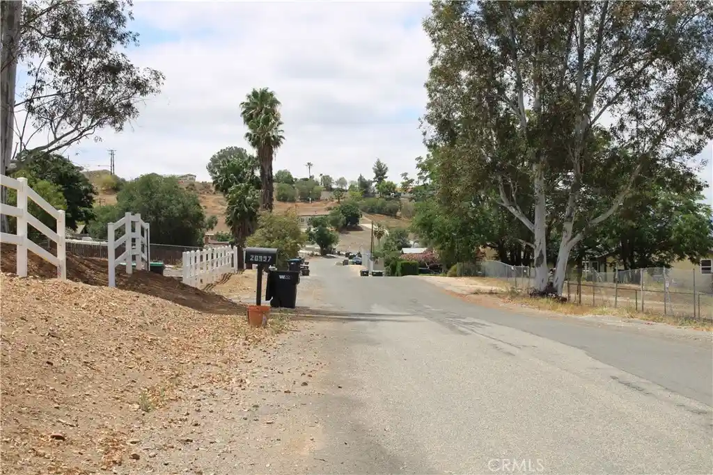 Photo 1 of Land for sale at 18 Avenida De Los Flores, Menifee, CA 92587 | MLS# SW26161256 | Listing updated on 2026-10-08