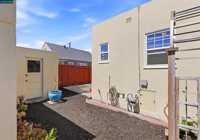 25th image of 270 E 15th, Pittsburg, CA 94565 | MLS# 41143107