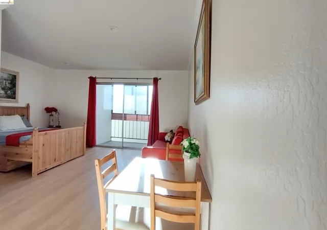 Photo 2 of Condo for sale at 288 Whitmore St #212, Oakland, CA 94611 | MLS# 41143120 | Listing updated on 2026-09-11