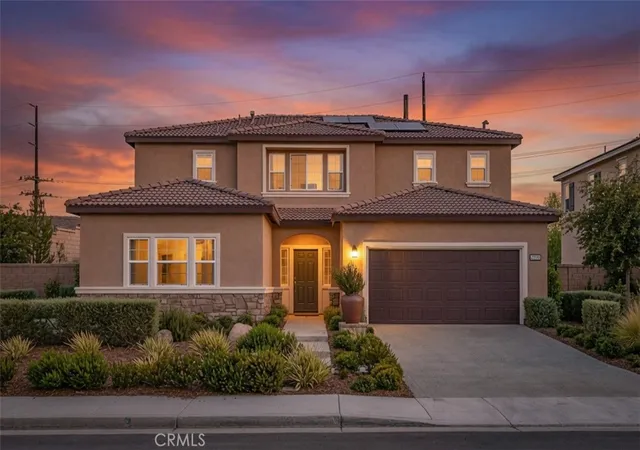 Photo 2 of Sale Pending at 23546 Evening Primrose Ct, Murrieta, CA 92562 | MLS# IG26164661 | Listing updated on 2026-09-30