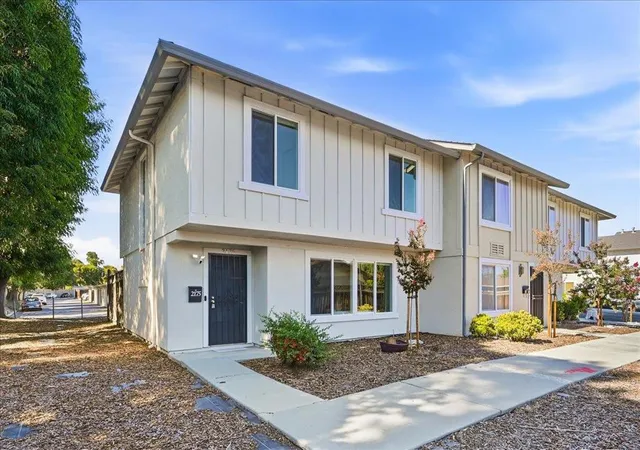 3rd image of 2175 Meadowgate Wy, San Jose, CA 95132 | MLS# ML82055805