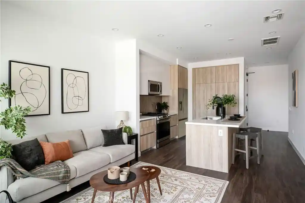 Listing Photo 1 - Condo for sale in 118 Astronaut Ellison S Onizuka St located at 118 Astronaut Ellison S Onizuka St, Los Angeles, CA 90012 - Unit #309